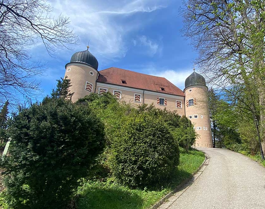 Schloss Kronburg im Unterallgäu bei Memmingen