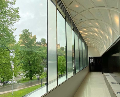 Museum der bayerischen Könige Panoramafenster mit Nlick auf Hohenschwangau